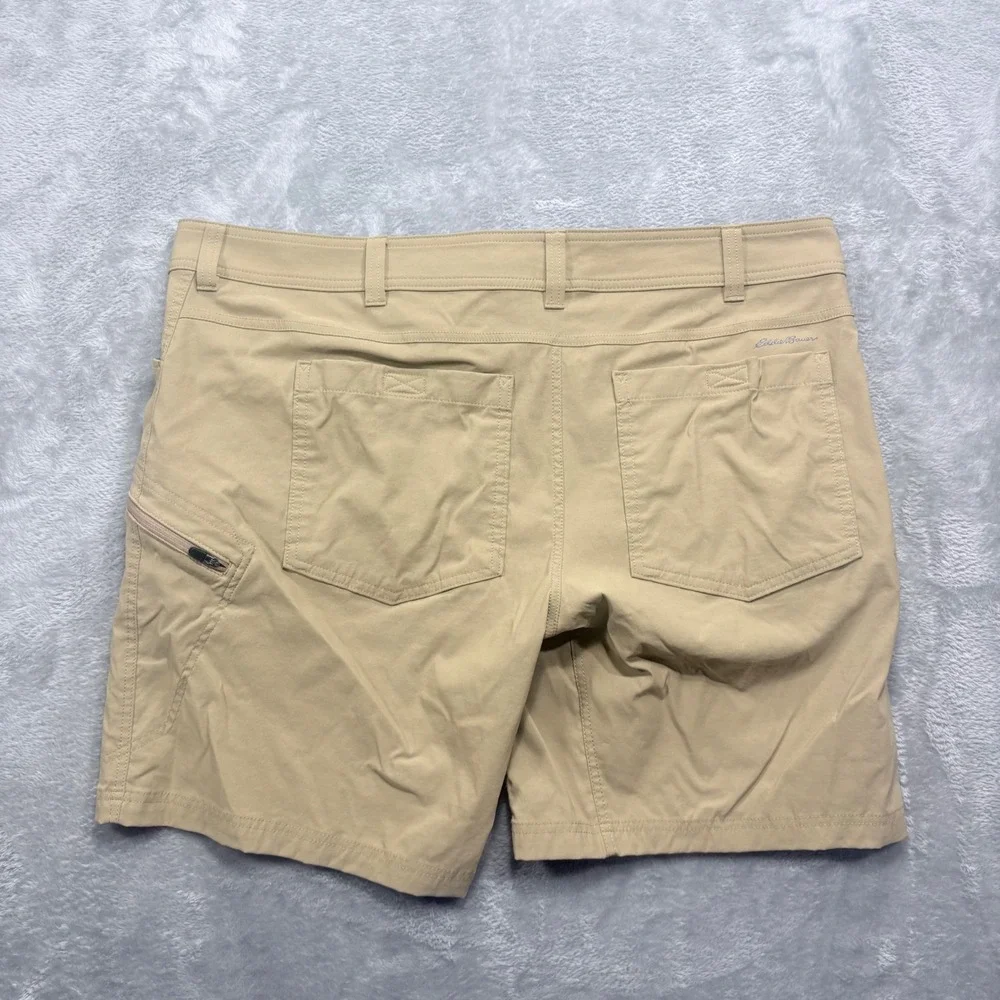 Eddie Bauer First Ascent Guide Shorts Mens 42 Tan Nylon Spandex Stretch Hiking
